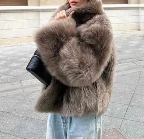 Chic Plush Fur Coat: Stylish, Comfortable, and Warm